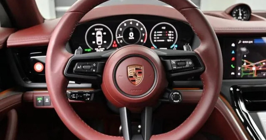 Porsche Panamera 