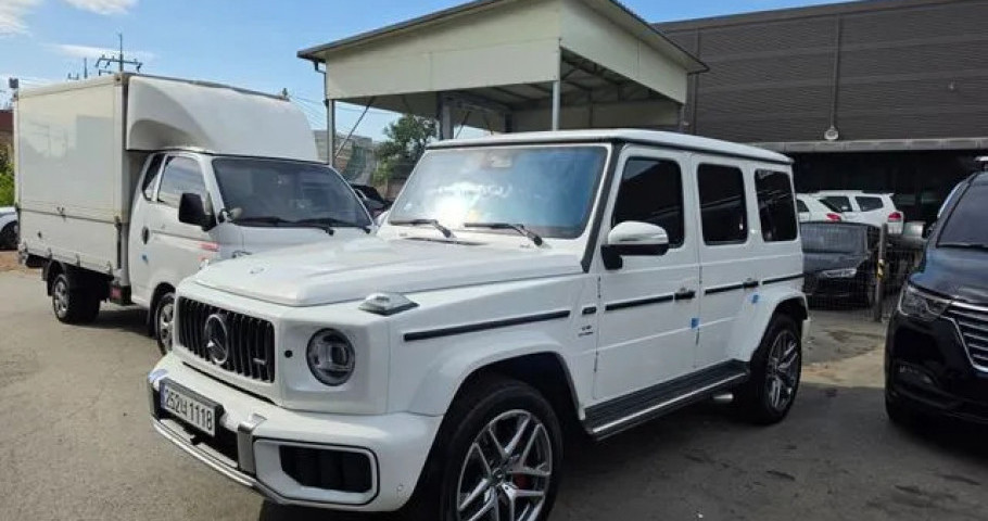 Mercedes-Benz G-Class 