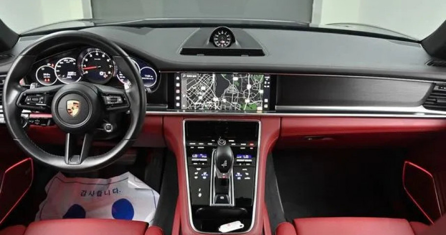 Porsche Panamera 