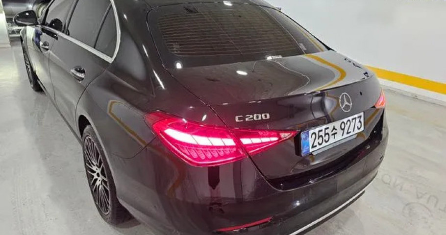 Mercedes-Benz C-Class 