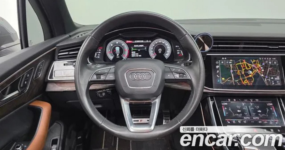 Audi Q7 