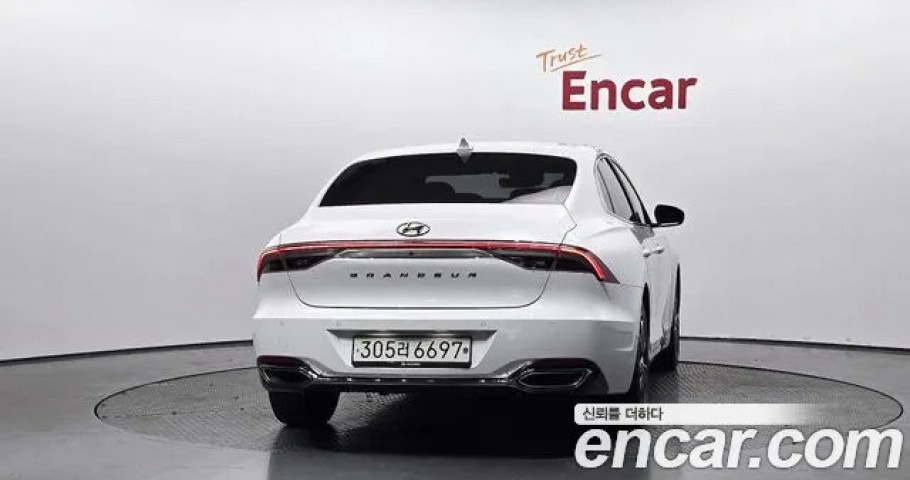 Hyundai Grandeur 