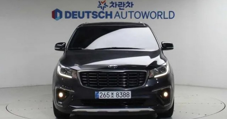 Kia Carnival 