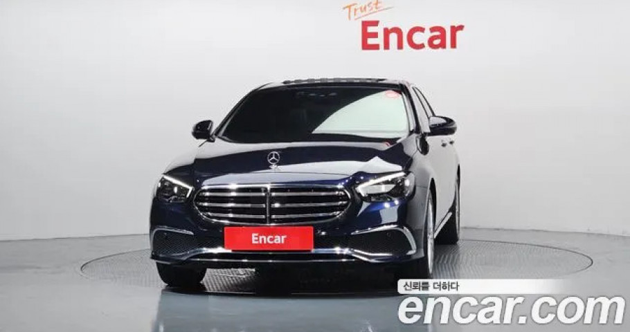 Mercedes-Benz E-Class 