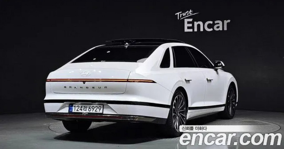 Hyundai Grandeur 