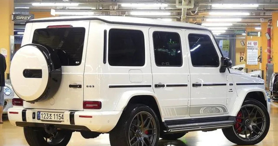 Mercedes-Benz G-Class 