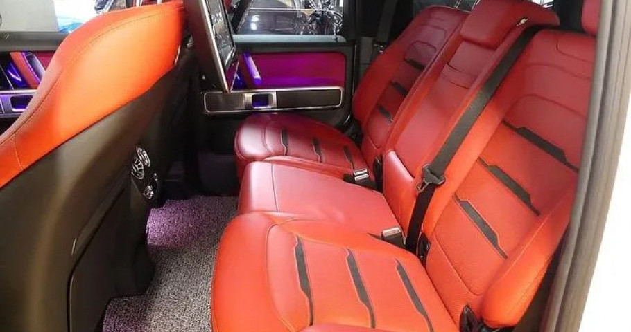 Mercedes-Benz G-Class 