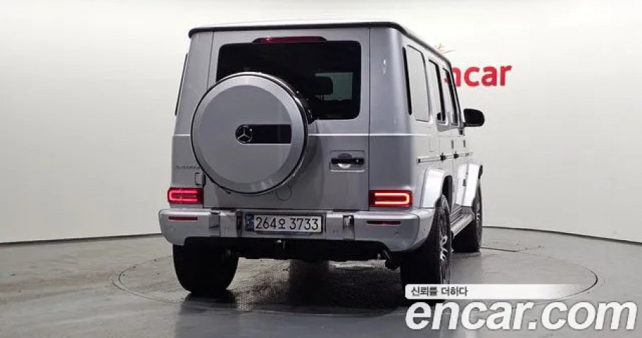 Mercedes-Benz G-Class 