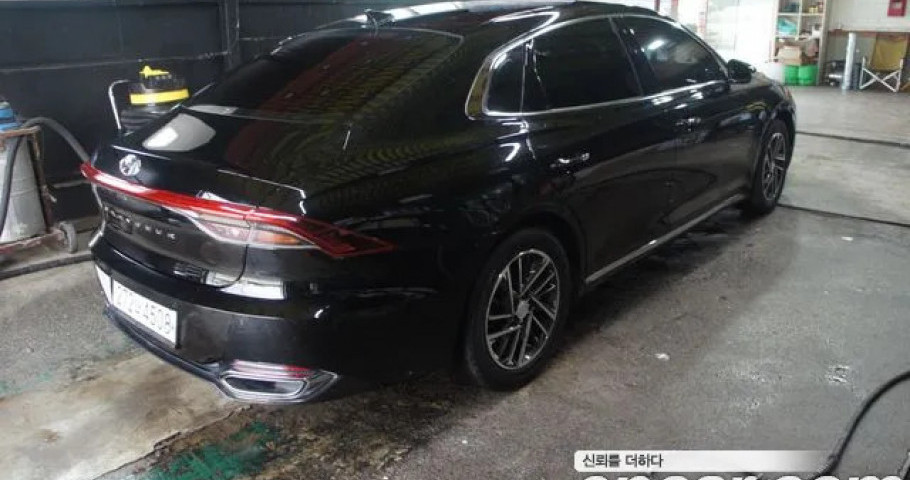 Hyundai Grandeur 