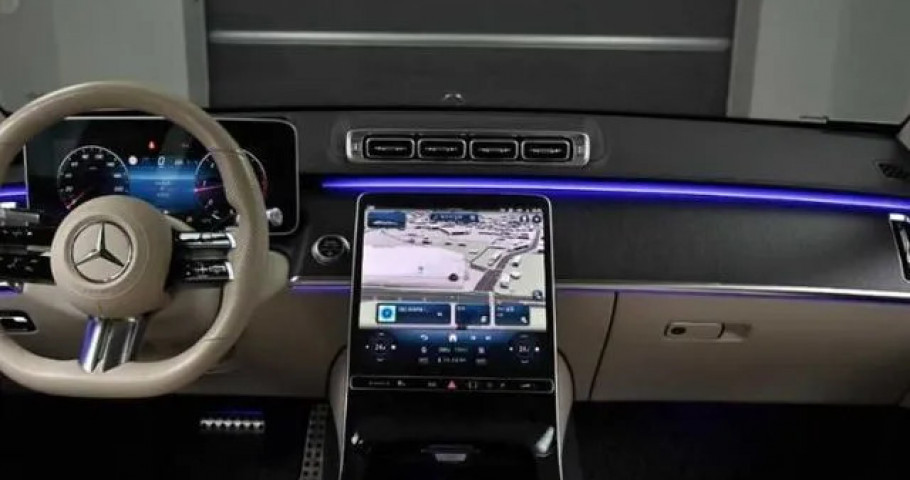 Mercedes-Benz S-Class 