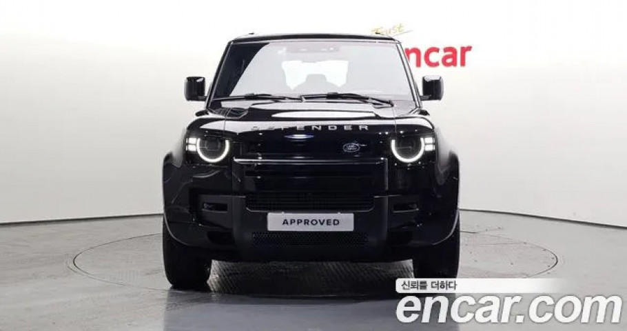 Land Rover Defender 