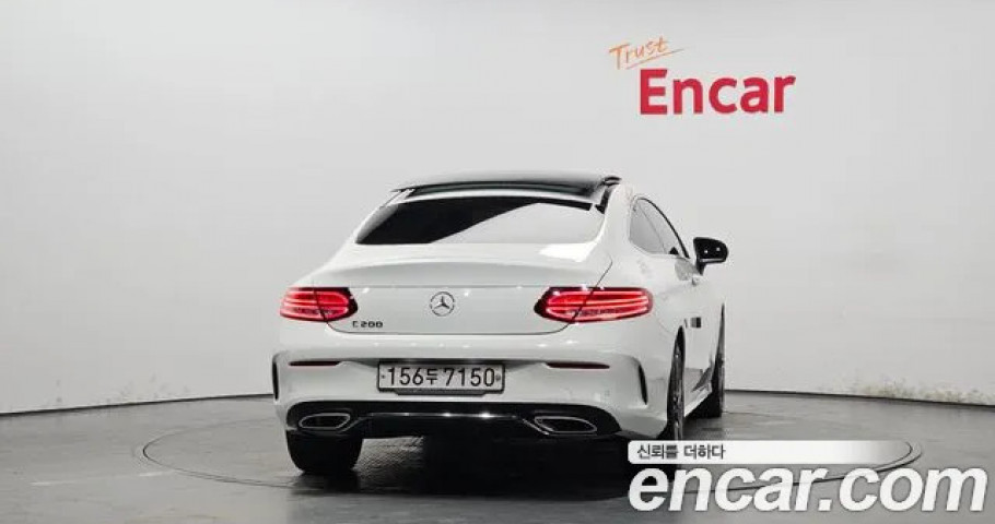 Mercedes-Benz C-Class 