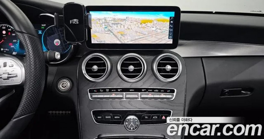 Mercedes-Benz C-Class 