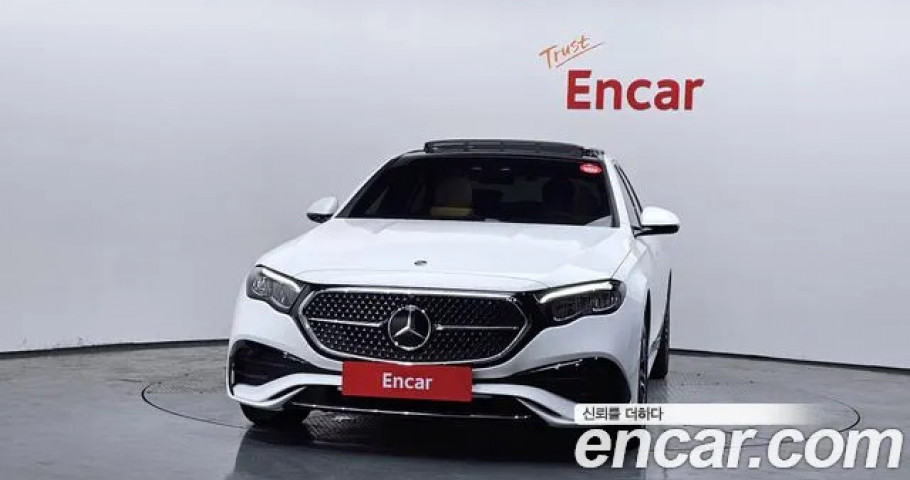 Mercedes-Benz E-Class 