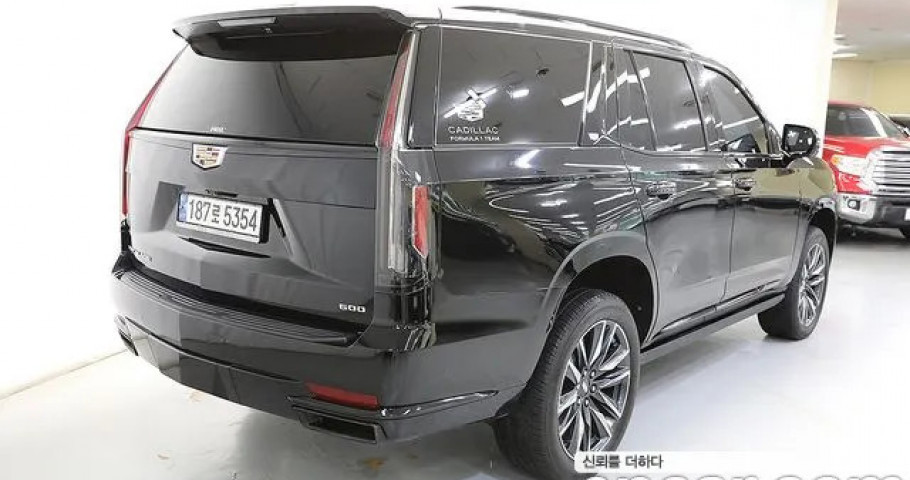 Cadillac Escalade 