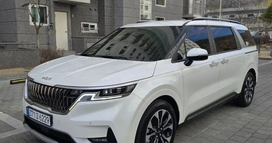 Kia Carnival 