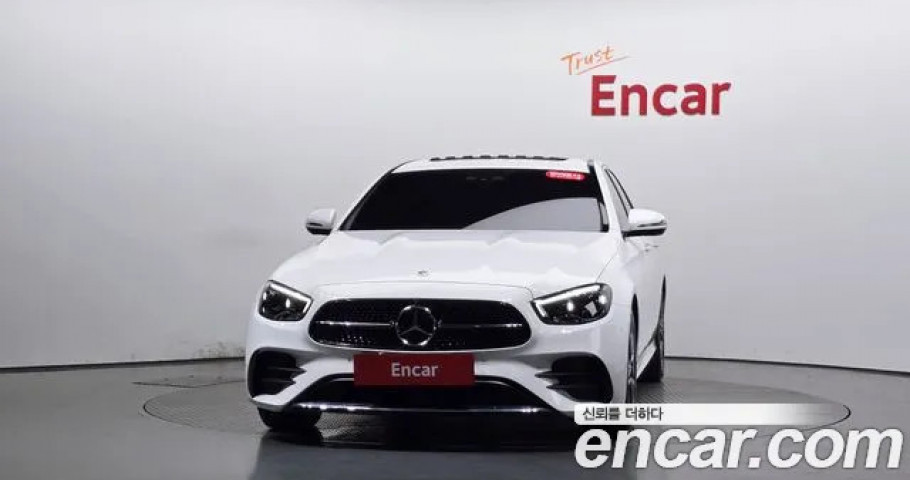Mercedes-Benz E-Class 