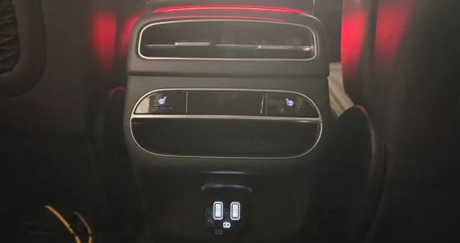 Genesis Gv70 