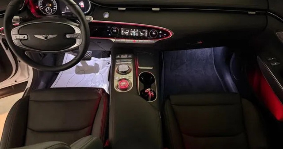 Genesis Gv70 