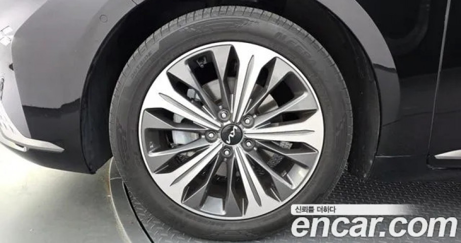 Kia K8 