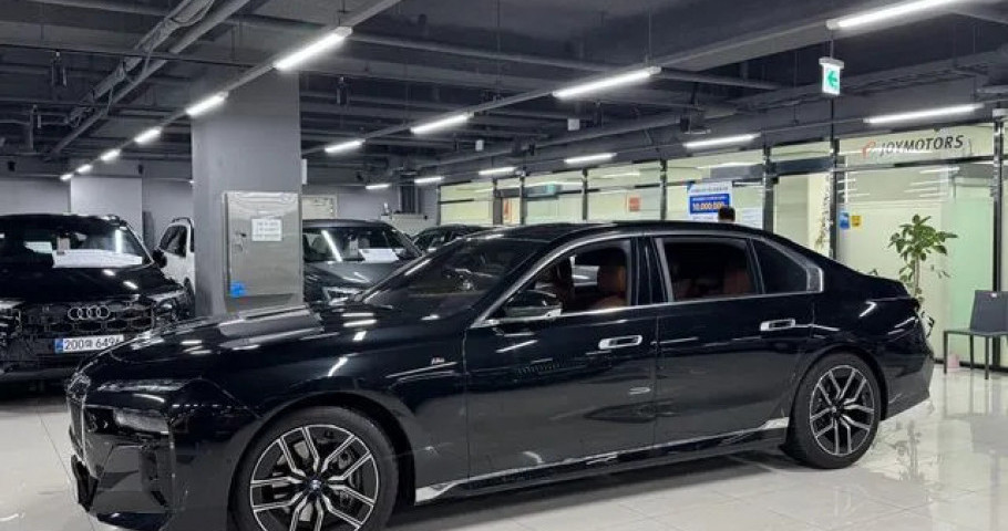Bmw 7-Series 