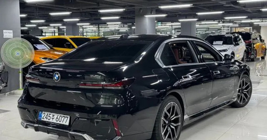 Bmw 7-Series 