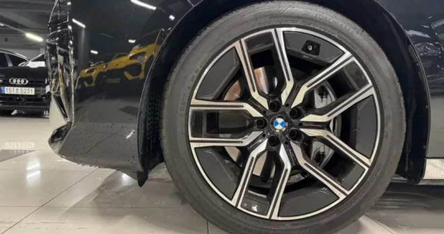 Bmw 7-Series 