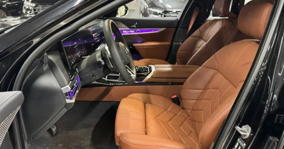 Bmw 7-Series 