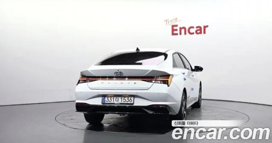 Hyundai Avante (Elantra) 