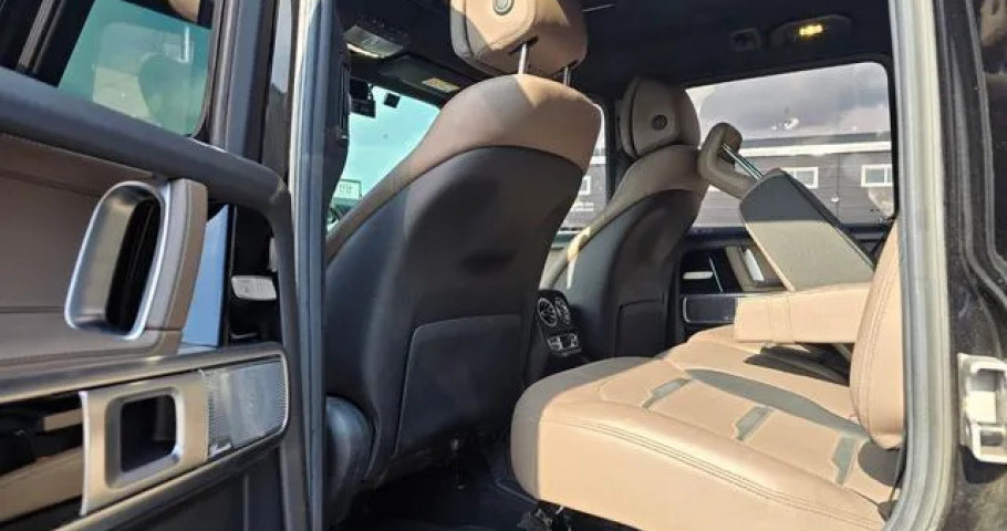 Mercedes-Benz G-Class 