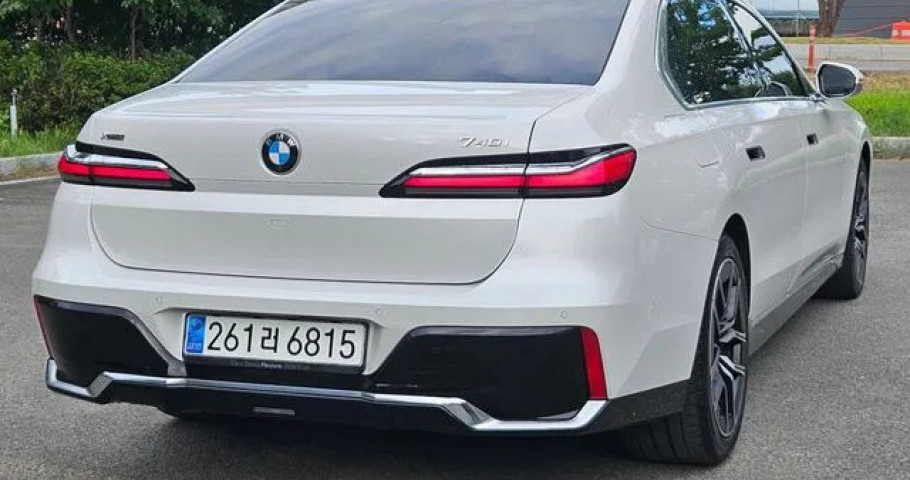 Bmw 7-Series 