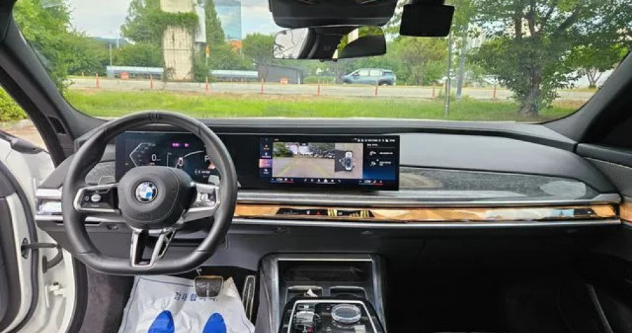Bmw 7-Series 