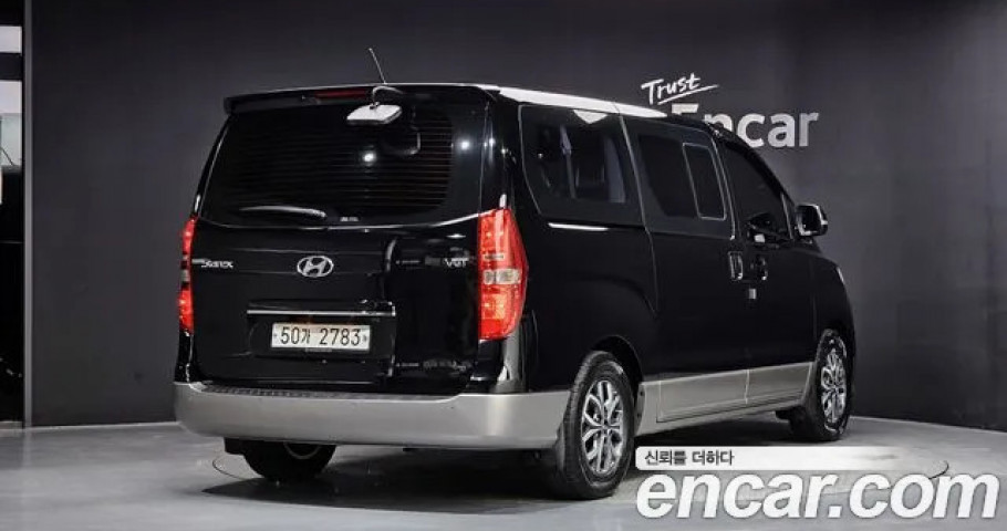 Hyundai Starex 