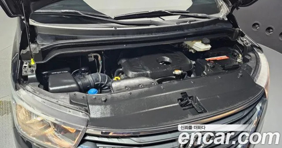 Hyundai Starex 