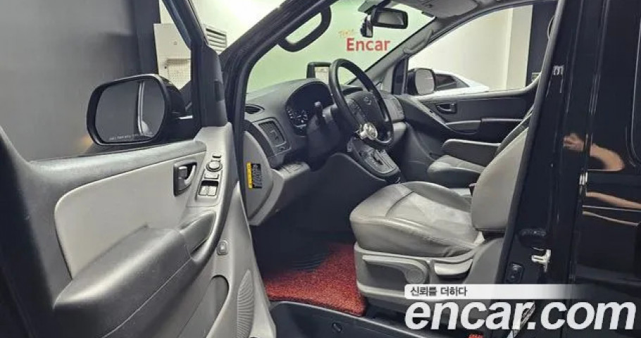 Hyundai Starex 