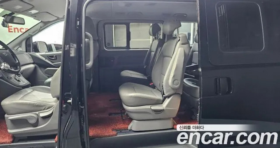 Hyundai Starex 