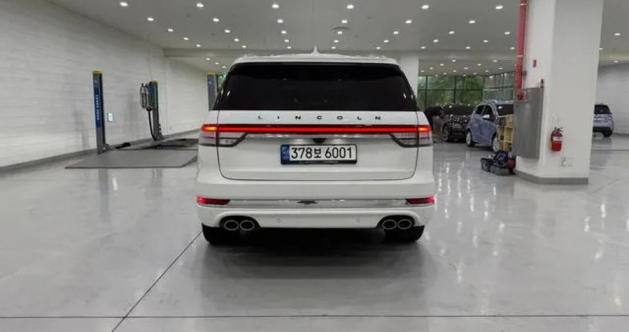 Lincoln Aviator 