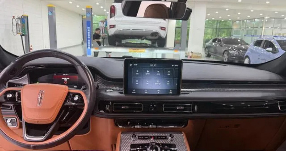 Lincoln Aviator 