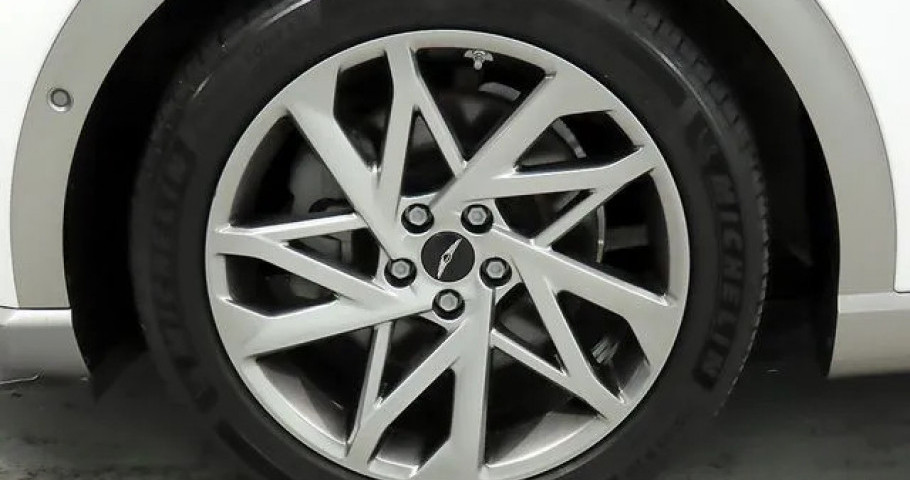 Genesis Gv60 
