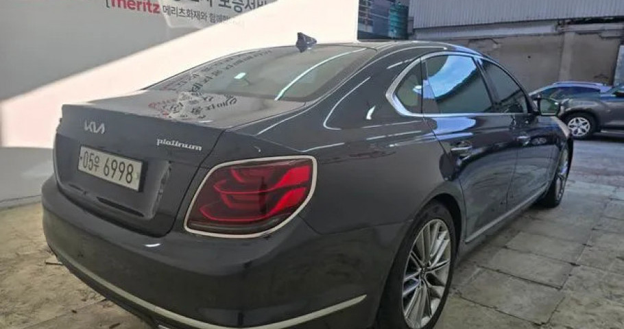 Kia K9 