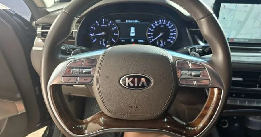 Kia K9 