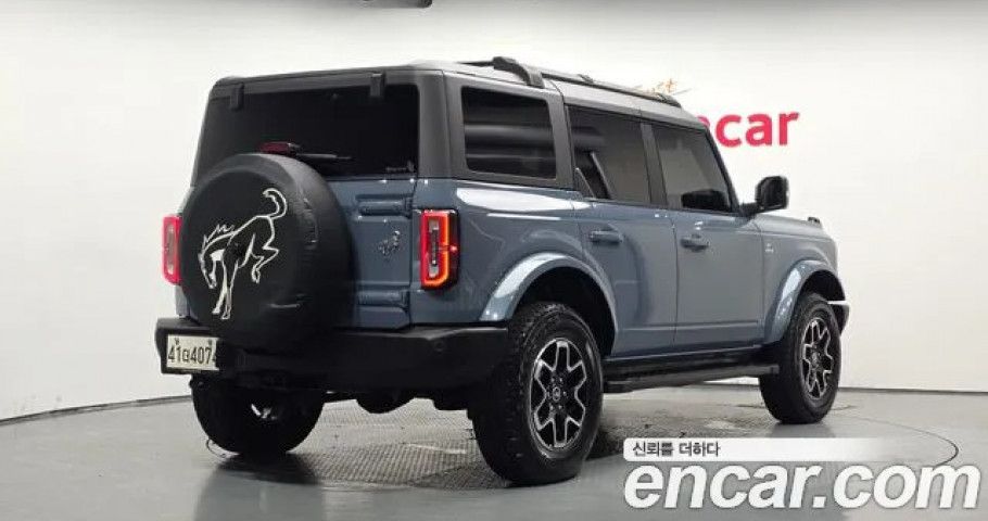 Ford Bronco 