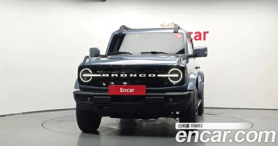 Ford Bronco 