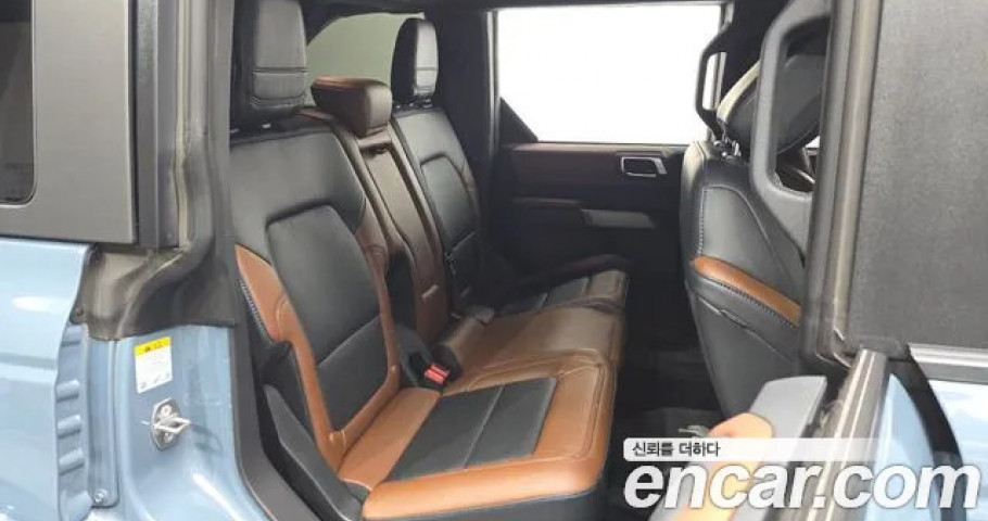 Ford Bronco 