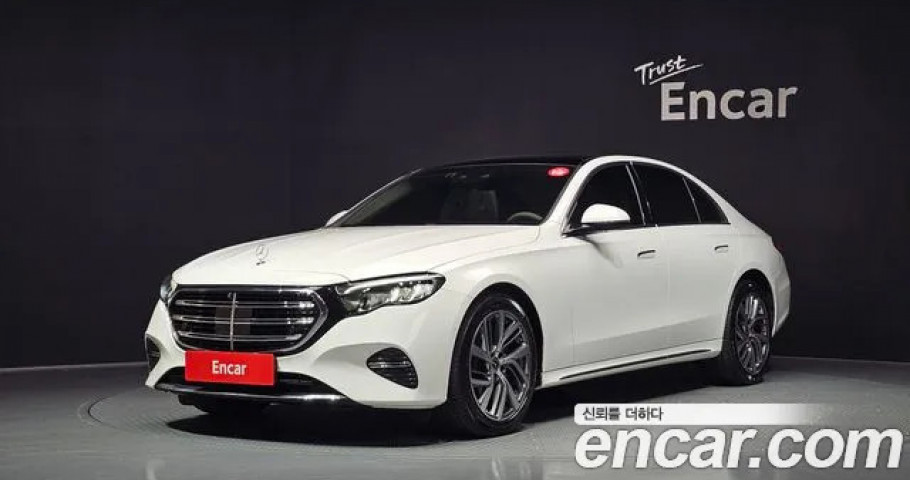 Mercedes-Benz E-Class 
