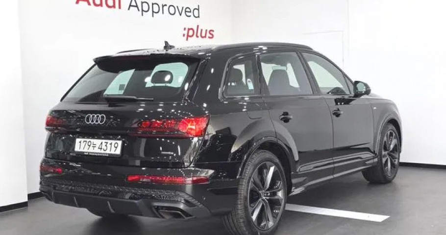 Audi Q7 
