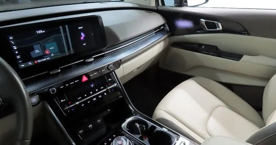 Kia Carnival 
