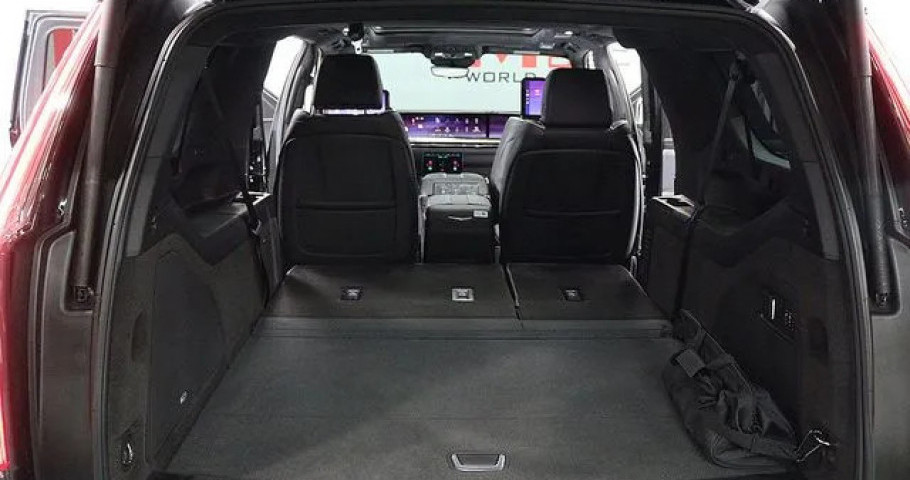 Cadillac Escalade 