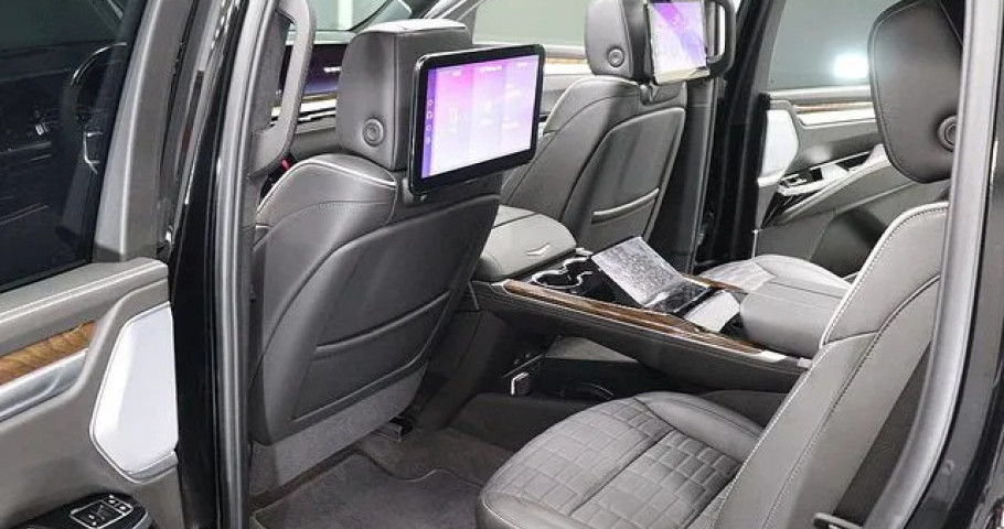 Cadillac Escalade 