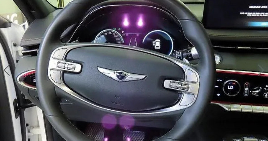 Genesis Gv70 